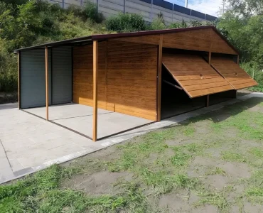 Garáž pre dve auta 6x5 m s prístreškom 1 m Sedlová strecha Drevo-dekor