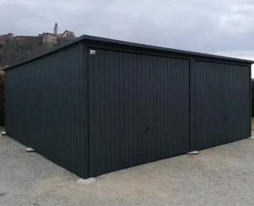 Plechová garáž 6,5x5 m, pre dve autá, pultová strecha, výklopná brána, grafit