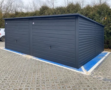 Plechová garáž 6,3x5 m, pre dve autá, pultová strecha, výklopná brána, grafit