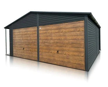Plechová garáž 7x6 m, pre dve autá, sedlová strecha, výklopná brána, drevodekor čierna, prístrešok 0,5 m