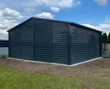 Plechová garáž 6x6 m, sedlová strecha, výklopná brána, grafit
