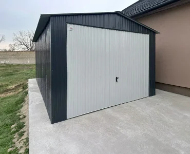 Plechová garáž 3,5x5 m, sedlová strecha, výklopná brána, grafit