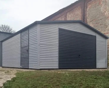Plechová garáž 6x6 m, sedlová strecha, výklopná brána, hliník